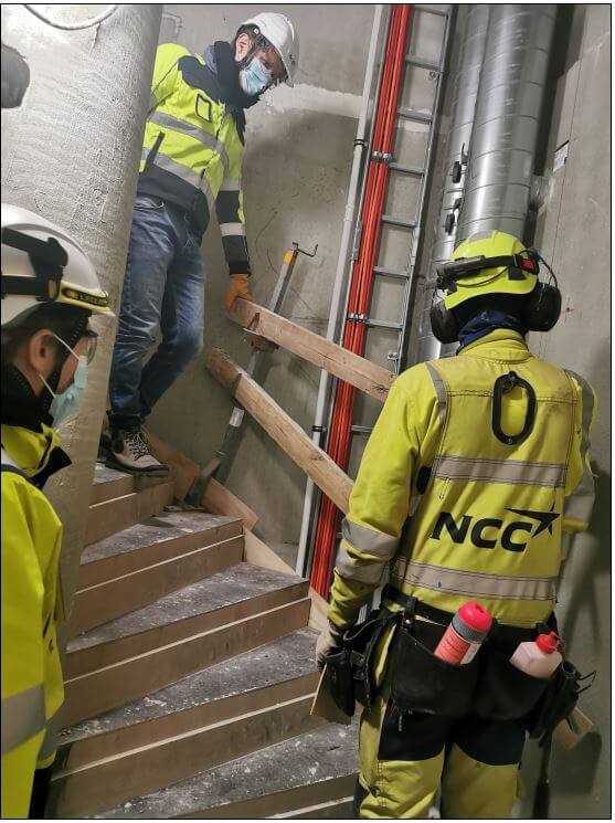 Epoletin kierreportaan kuilun suunnittelmakatselmus työmaalla.